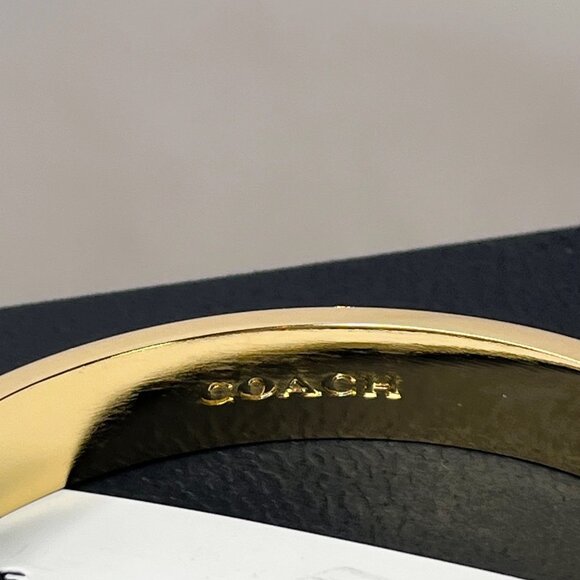 COACH Buckle Bangle Bracelet SIGNATURE C Gold Plated & Chalk Enamel Hinged - Picture 3 of 8